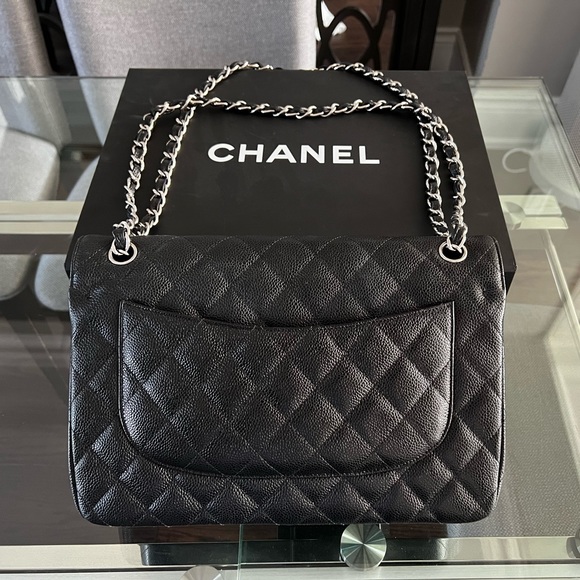 Selling my Chanel large classic flap handbag - Picture 2 of 5